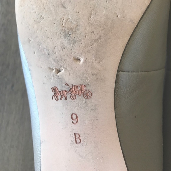 Coach gray pointy toe flats sz9 - Picture 7 of 8